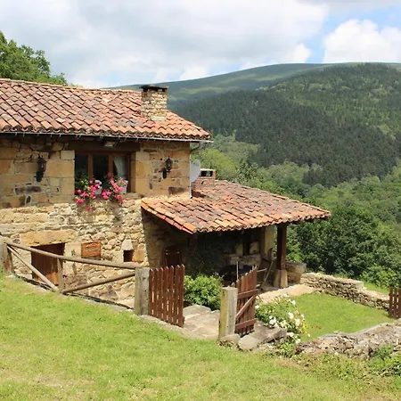 Chalet El Refugio De Luena San Miguel de Luena