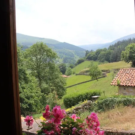 El Refugio De Luena Chalet