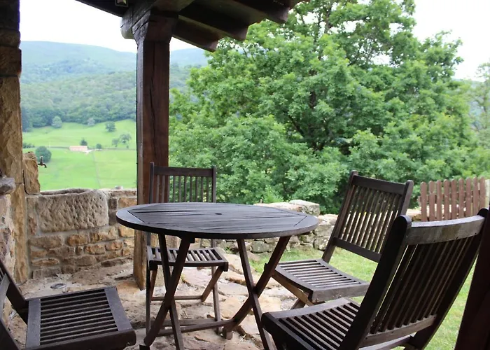 El Refugio De Luena Chalet